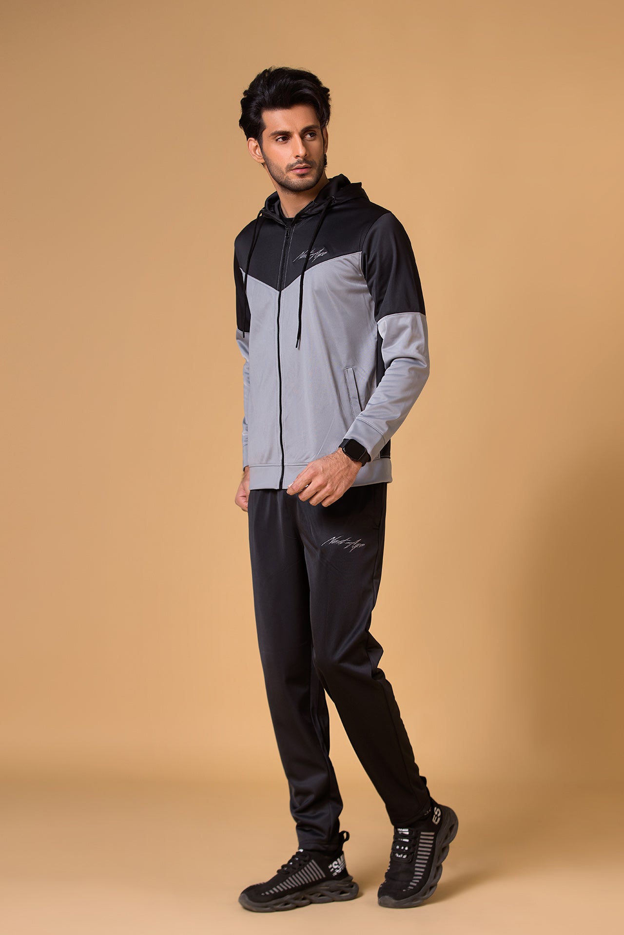 men winter sports tracksuits,