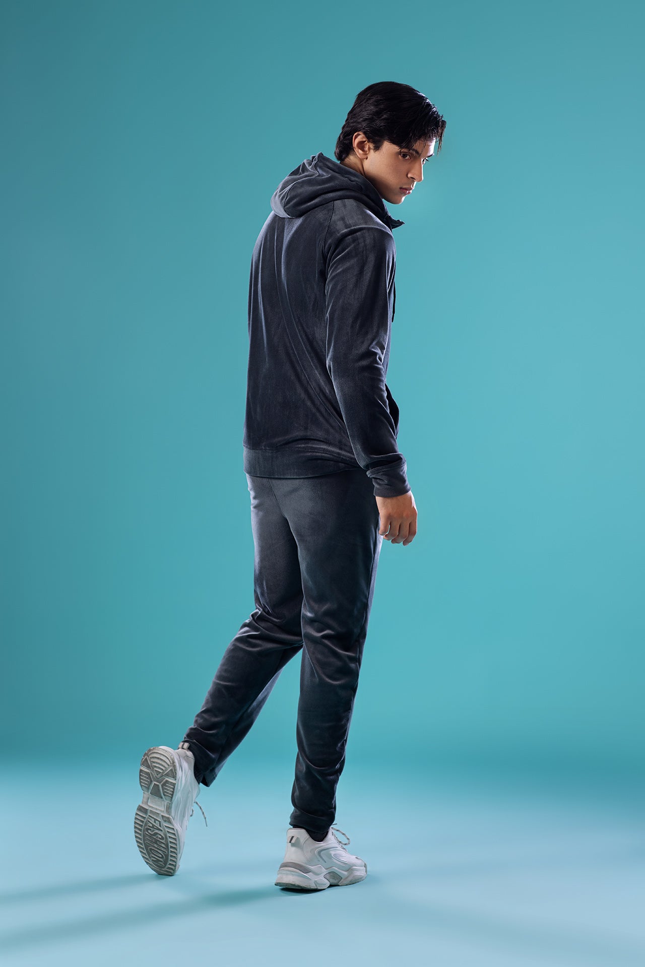 buy mens velvet winter track suit online,