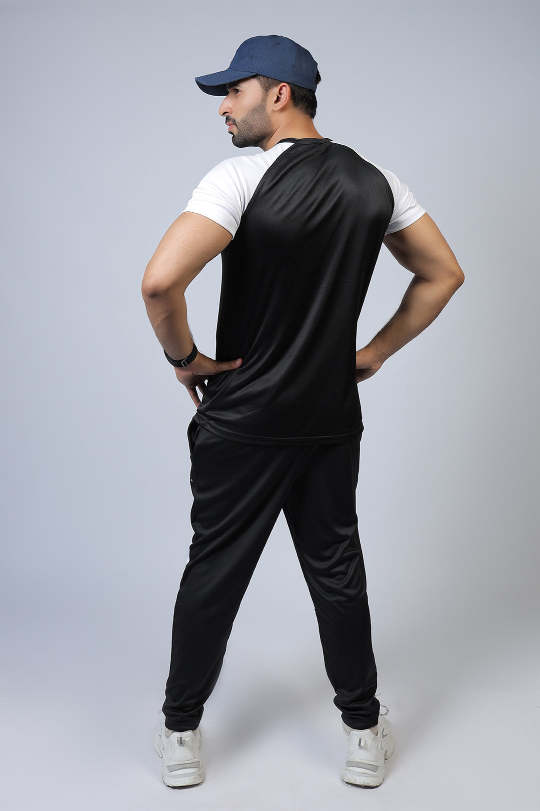 best sportswear tracksuit for mens in pakistan,