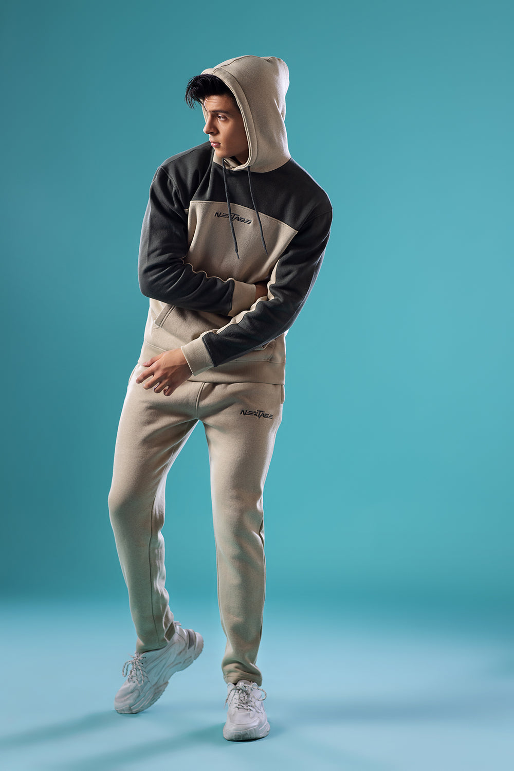 mens nike tracksuit khaki